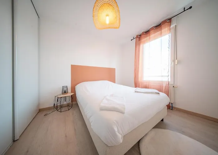 Bord Du Canal 134 Terrasse مُلووز